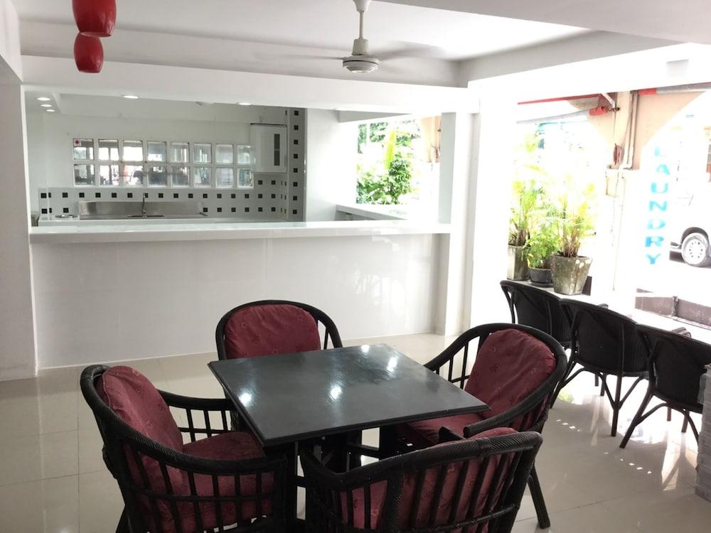 Boomerang Inn Phuket Luaran gambar