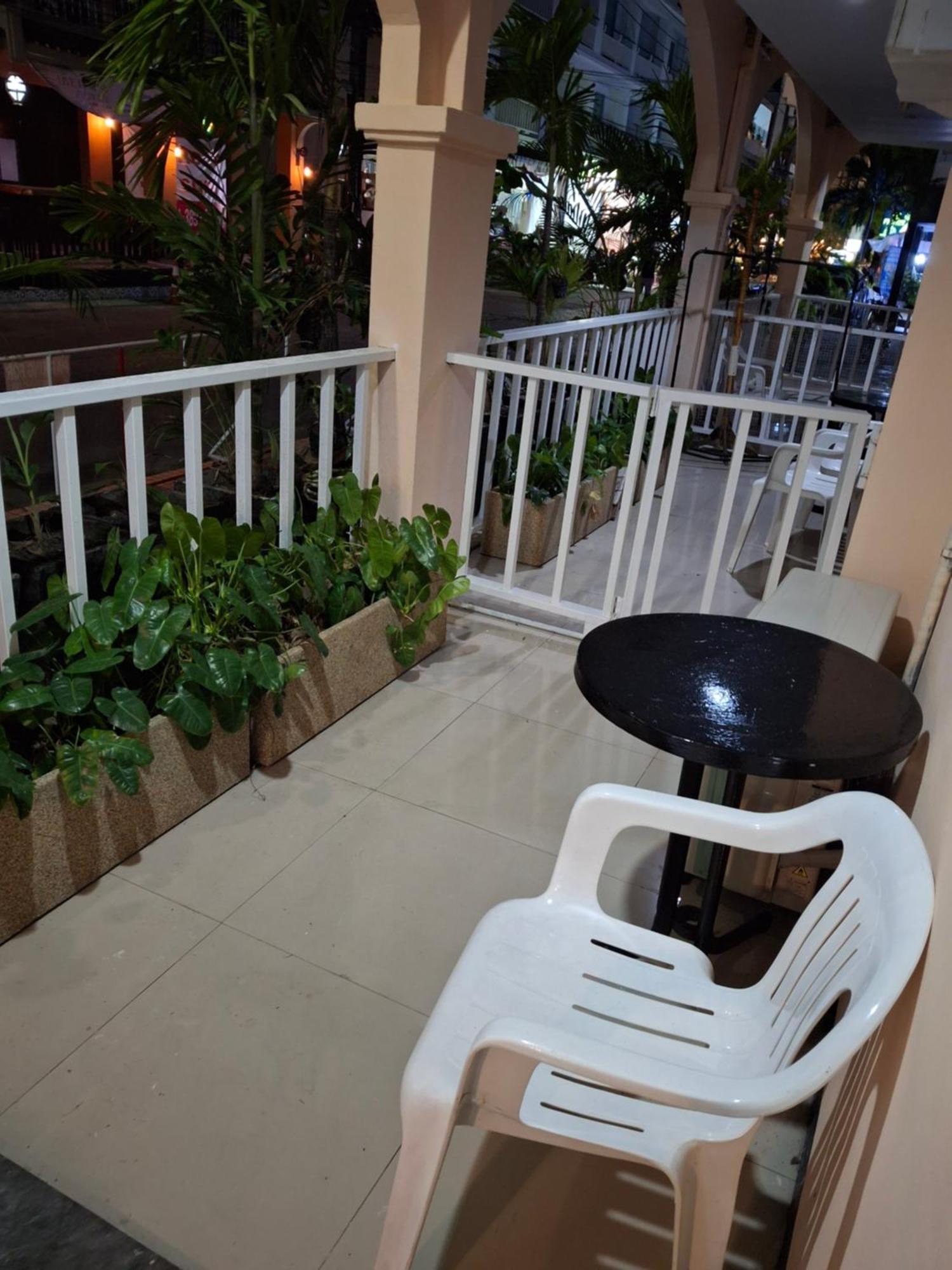Boomerang Inn Phuket Luaran gambar